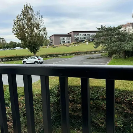 Apartament Modern With Direct Access *